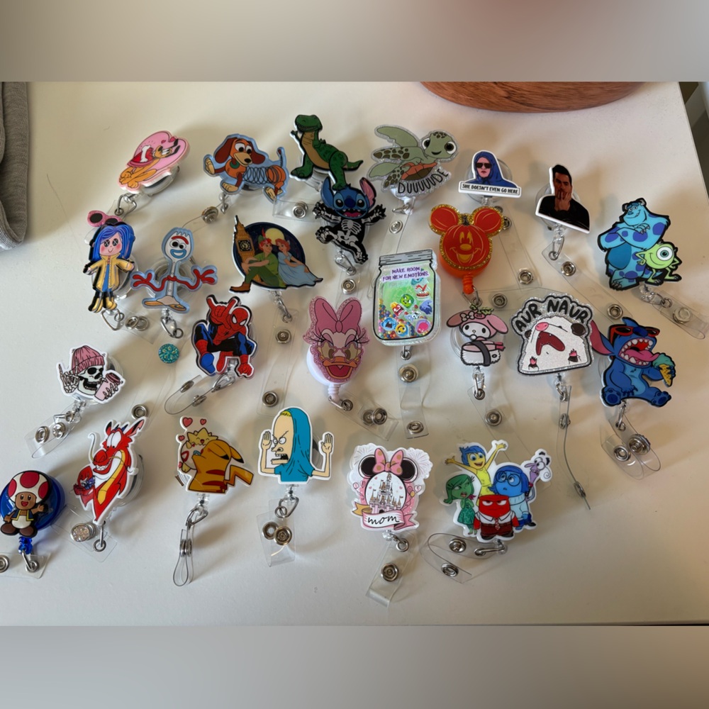 Badge reels